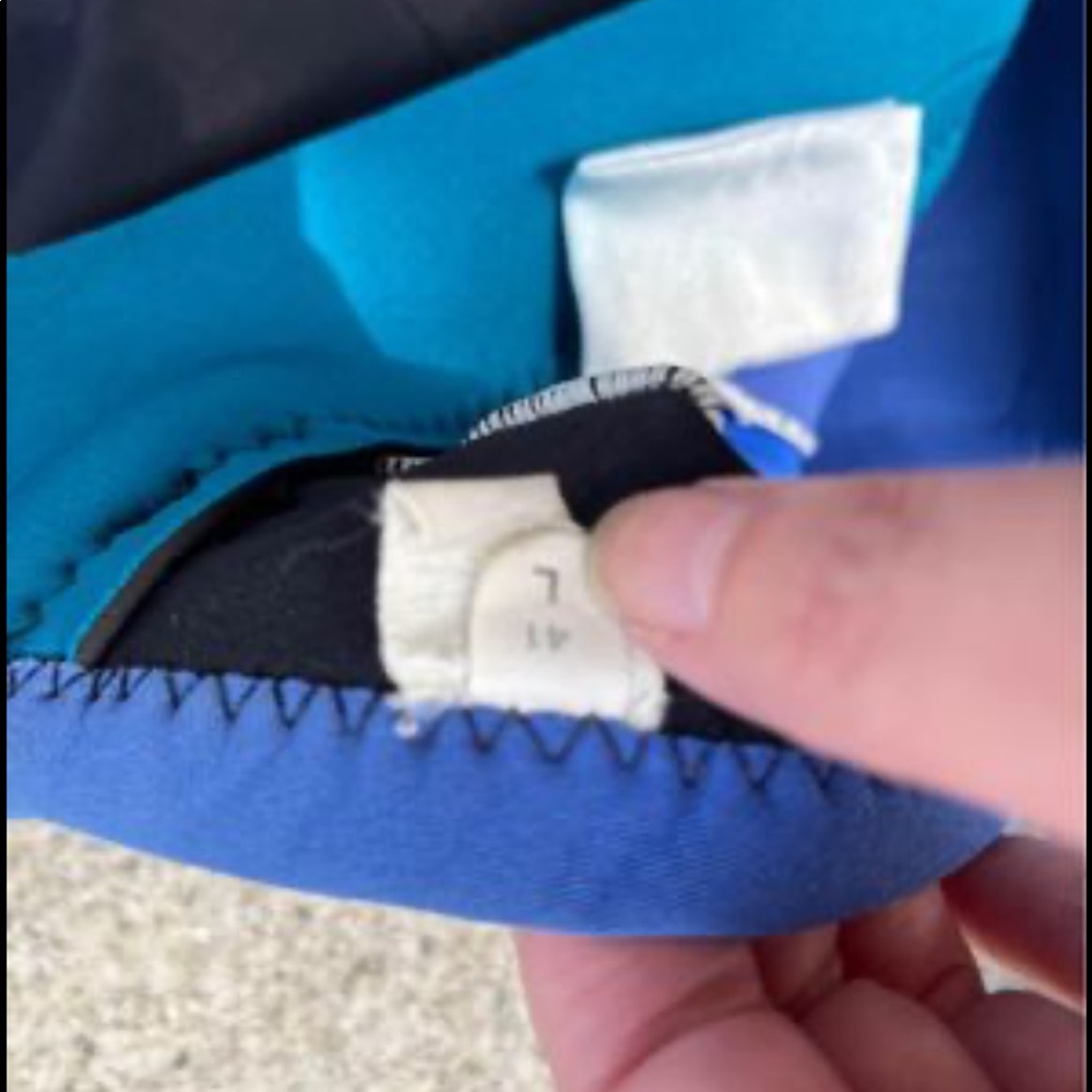 Used Aleeda Wetsuit - Picture 5 of 6